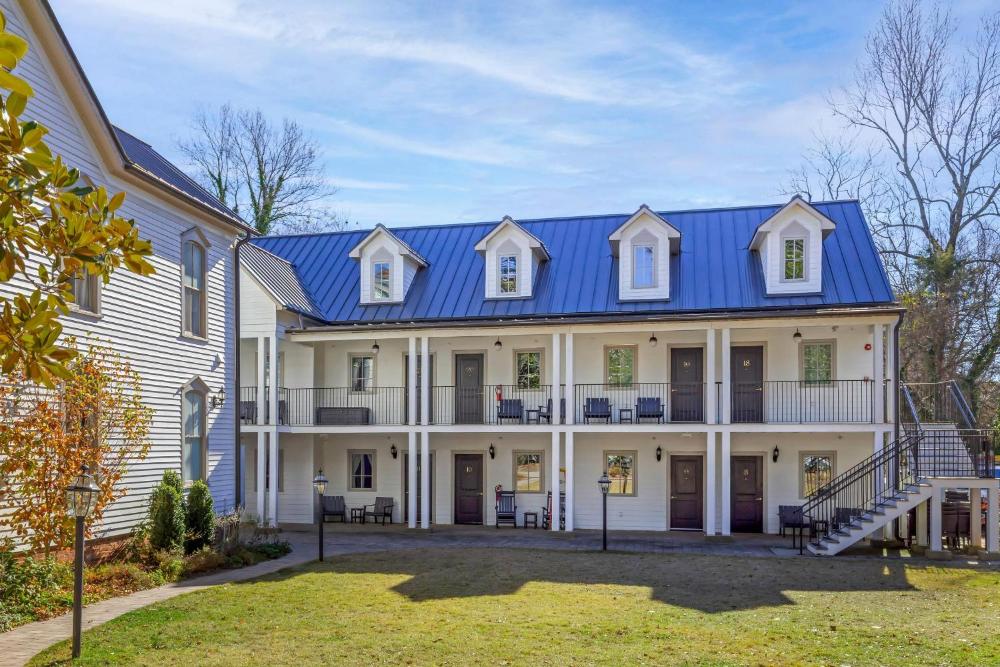 The Colonial Inn, an Ascend Collection Hotel